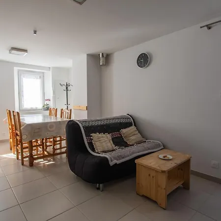 Le Belier 2Nd Etage Avec Balcon Au Centre Ville D'Embrun Buitenkant foto