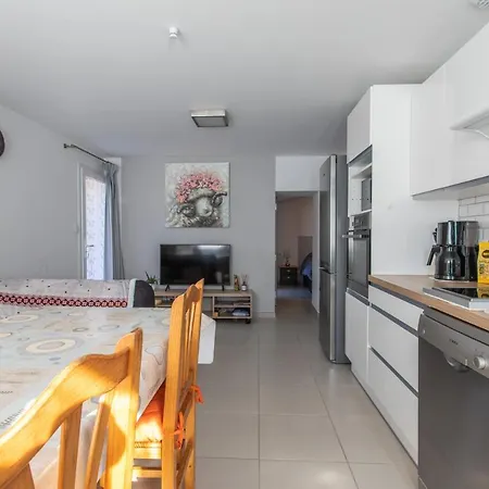 Le Belier 2Nd Etage Avec Balcon Au Centre Ville D'Embrun Buitenkant foto