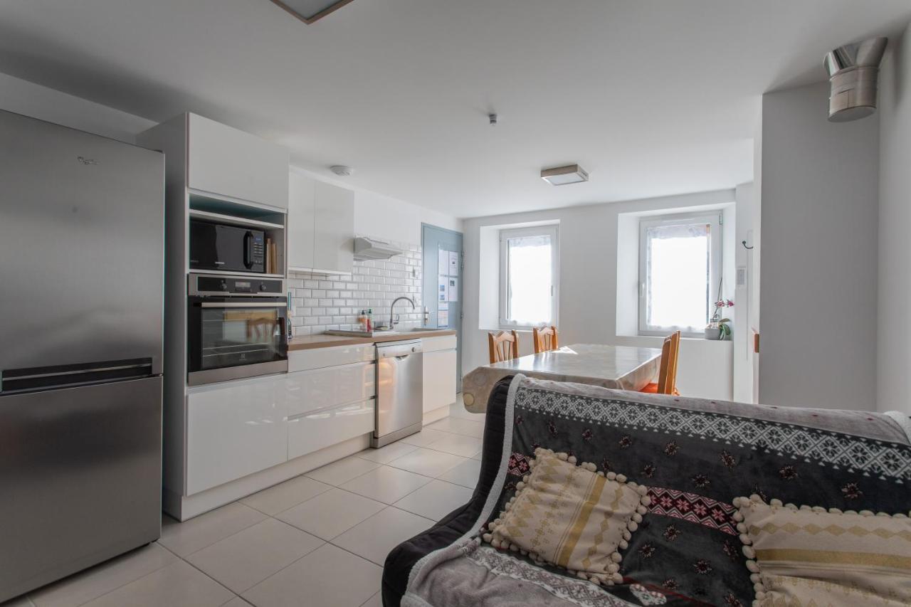Le Bélier 2nd étage Avec Balcon Au Centre D'embrun Appartement *